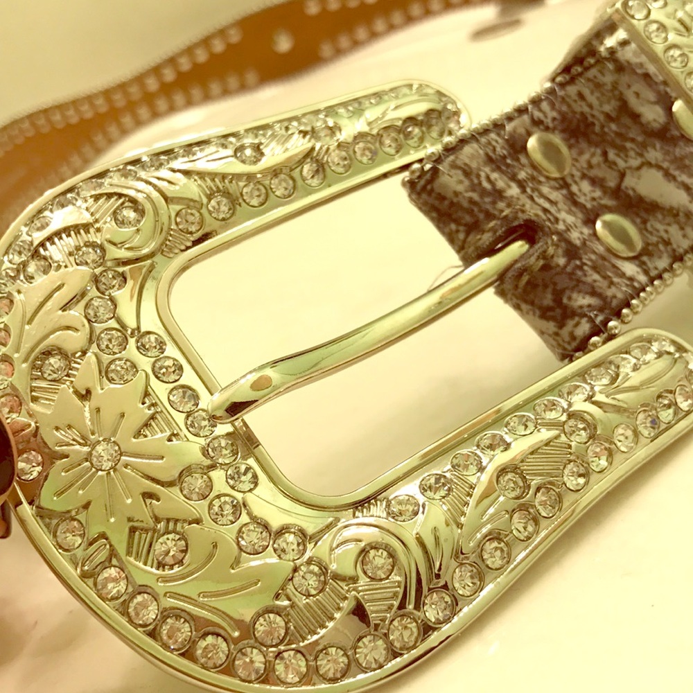 Rhinestone/crystal cowgirl belt (hunting camo)